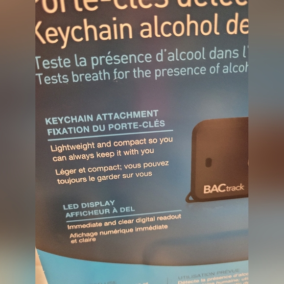 BACtrack Keychain Alcohol Detector LED Display Fold Out Mouthpiece New Sealed - Picture 5 of 6